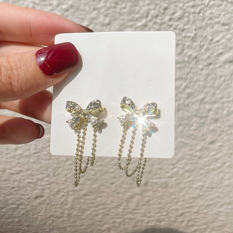 個性的なデザイン オシャレ度満点 高級感溢れる イアリング アクセサリー<ins-2983>