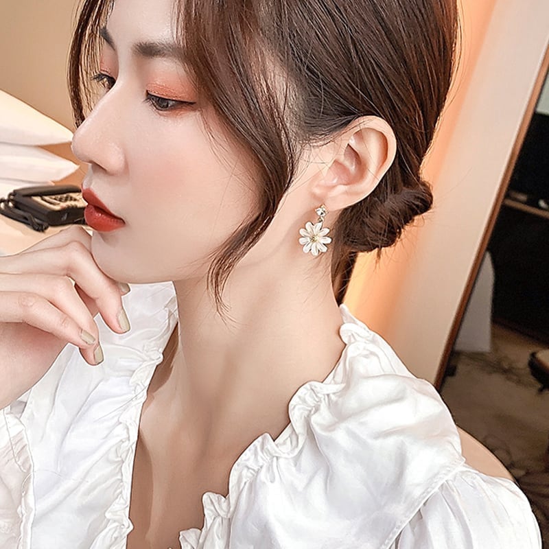 美人度アップ チャーミング 合わせやすい イアリング アクセサリー<ins-3066>