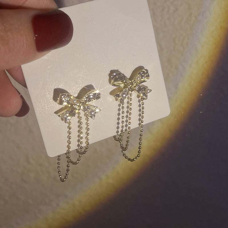 個性的なデザイン オシャレ度満点 高級感溢れる イアリング アクセサリー<ins-2983>