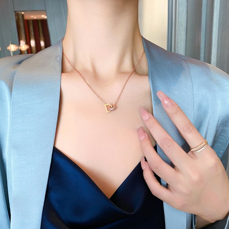 個性的なデザイン スタイリッシュ 一目惚れ ネックレス アクセサリー<ins-3172>