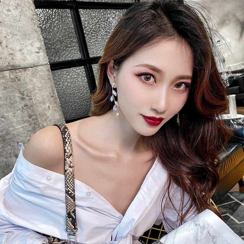 高級感溢れる 気質溢れる 女性力を高める ピアス アクセサリー<ins-3652>
